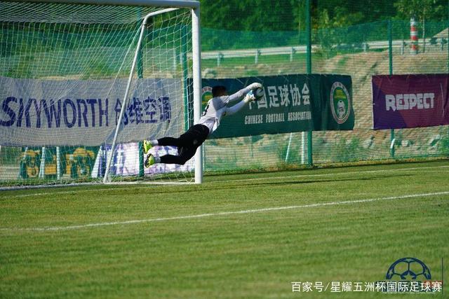 德泽尔比执教热刺的转变：从挣扎到逆袭，英超保级路上的逆风翻盘